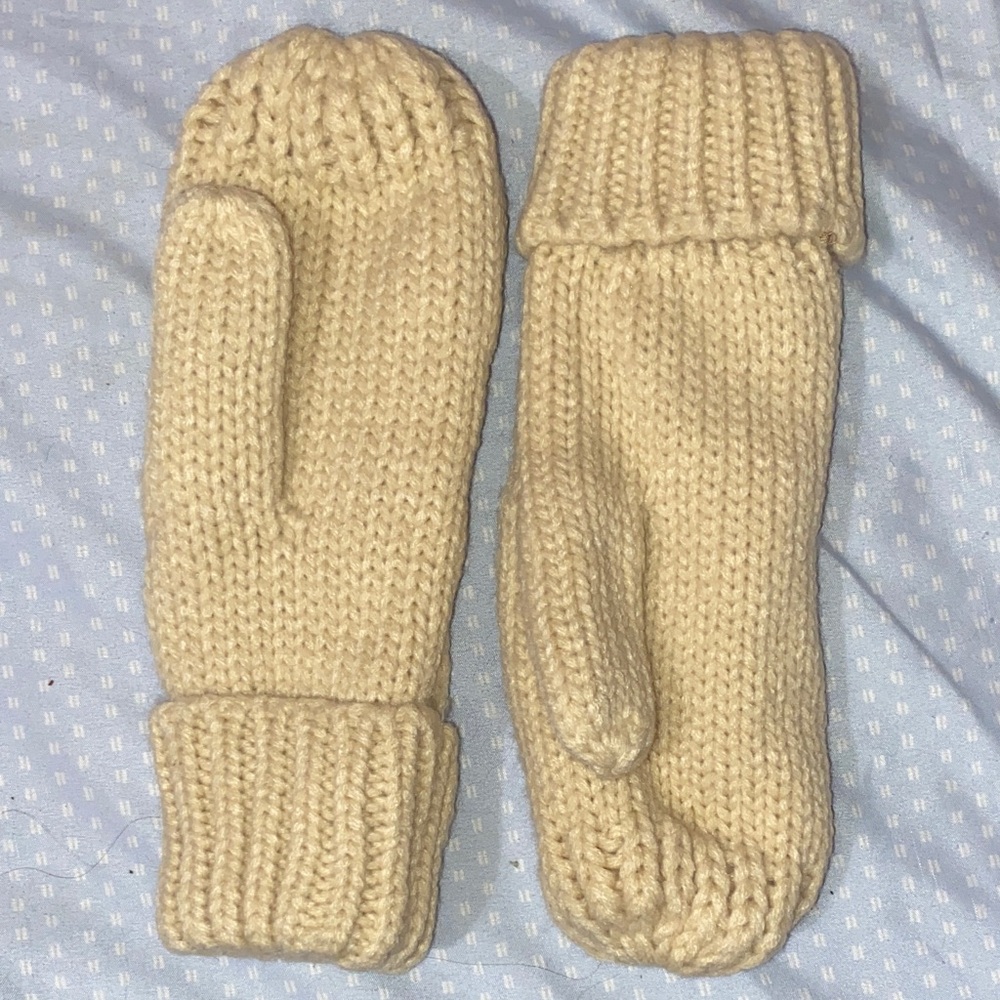 Cozy Knit Mittens